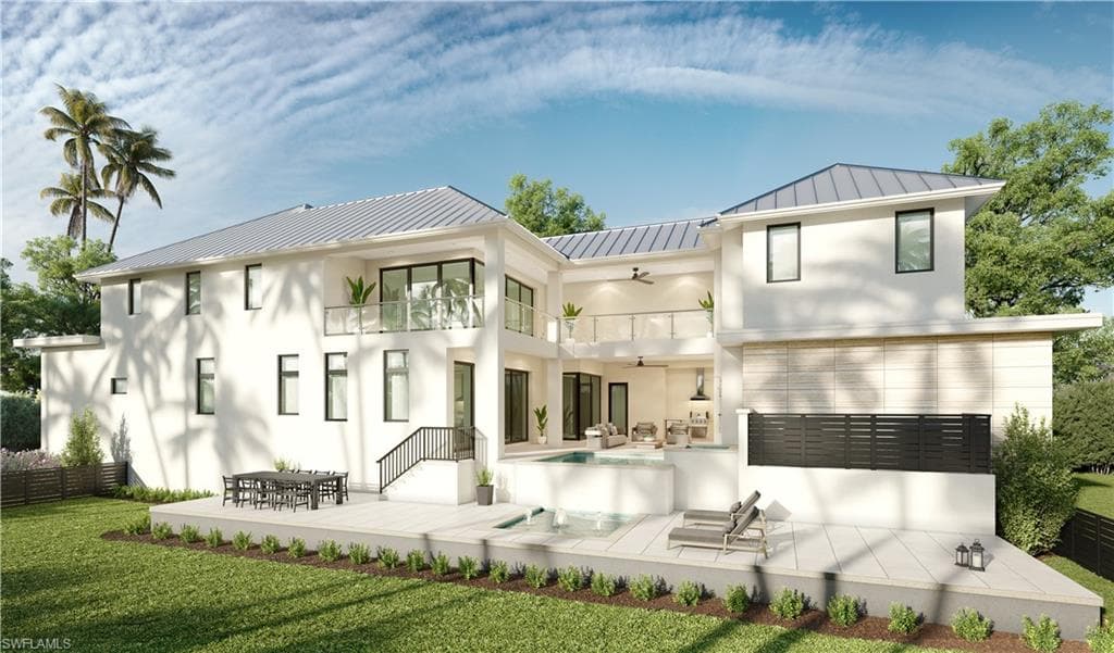 581 14th Ave S, Naples, FL 34102-3