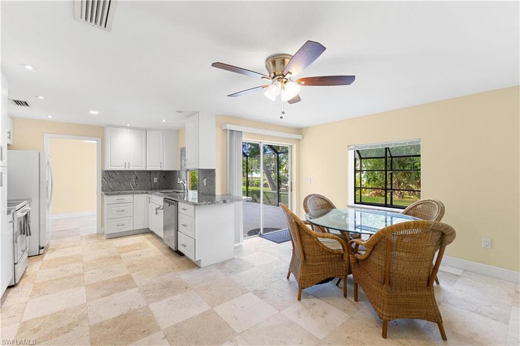 2521 Clipper Way, Naples, FL 34104-15
