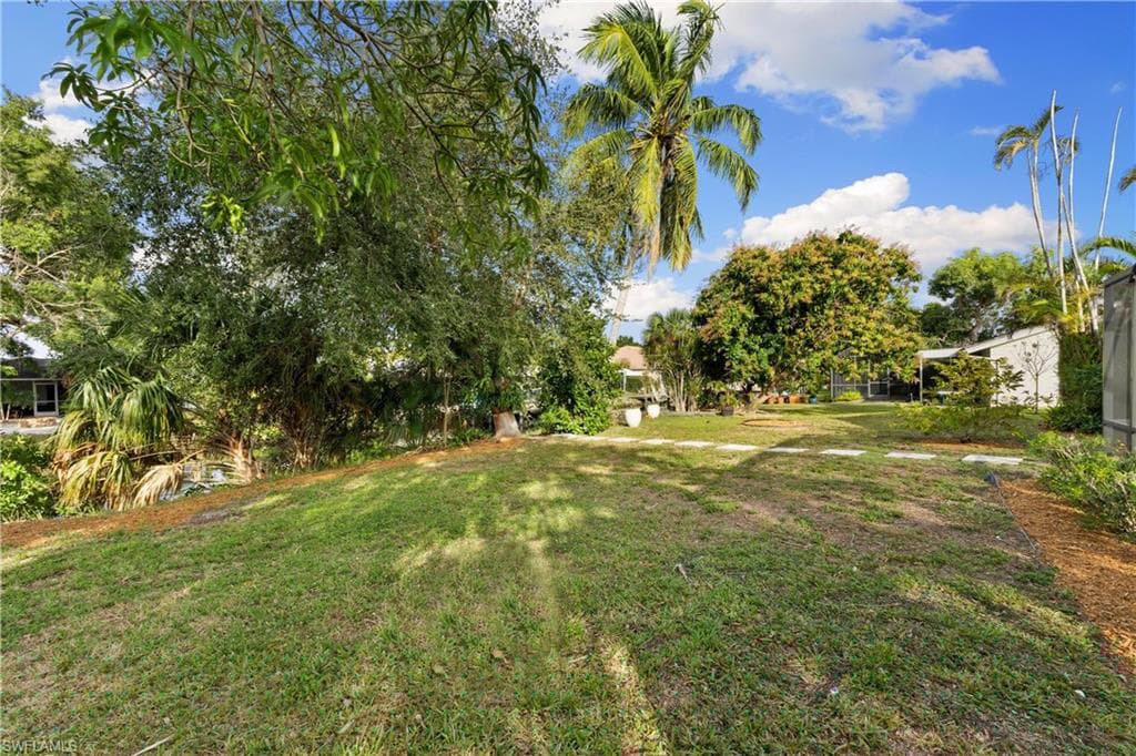 2521 Clipper Way, Naples, FL 34104-21