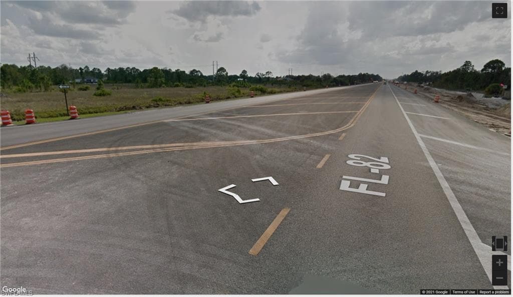 Naples Ave W, Lehigh Acres, FL 33936-1