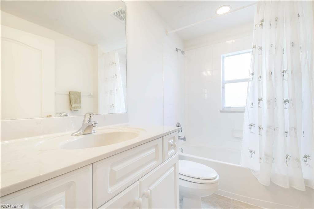 8367 Ibis Cove Cir, Naples, FL 34119-9