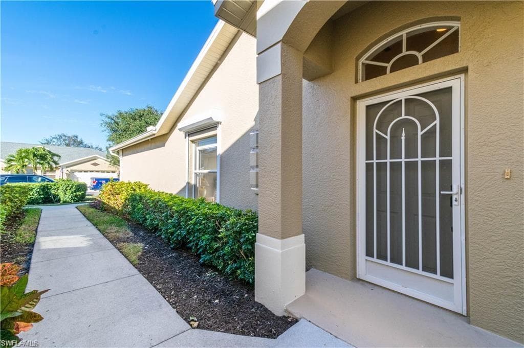 8367 Ibis Cove Cir, Naples, FL 34119-4