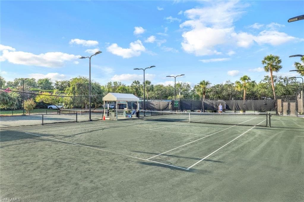 1610 Clermont Dr I-201, Naples, FL 34109-21