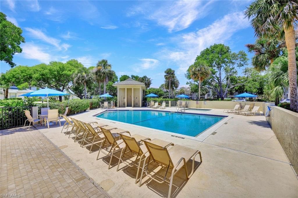 4121 Bayhead Dr 101, Bonita Springs, FL 34134-30