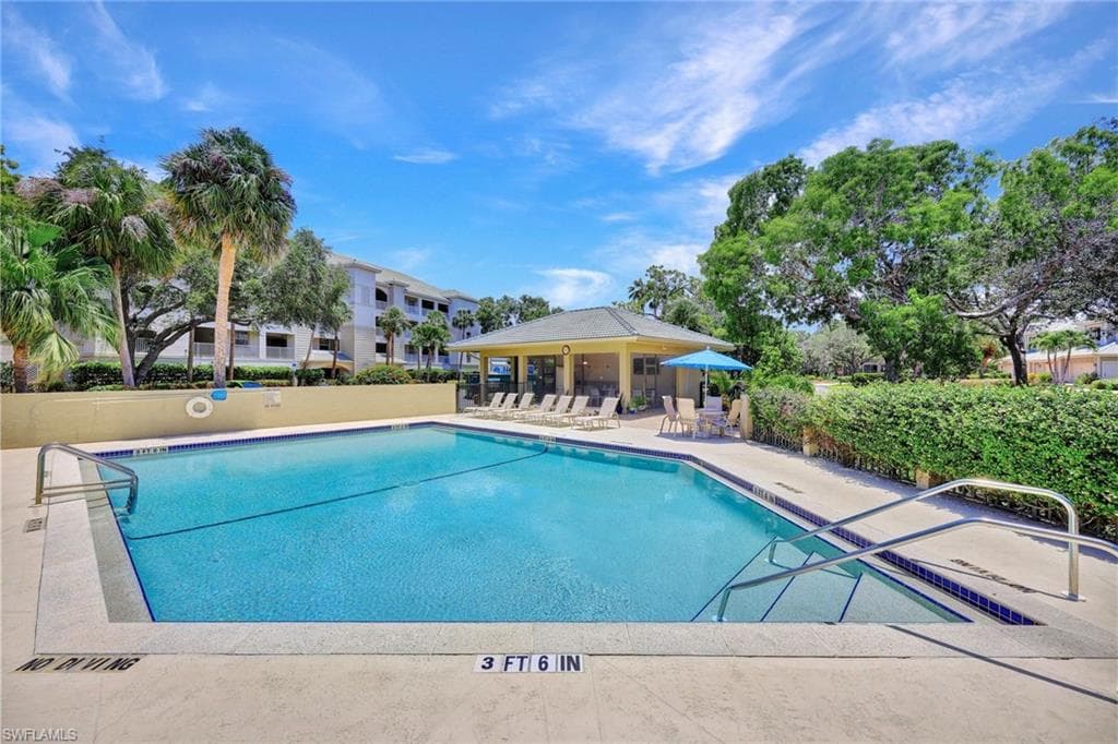 4121 Bayhead Dr 101, Bonita Springs, FL 34134-32