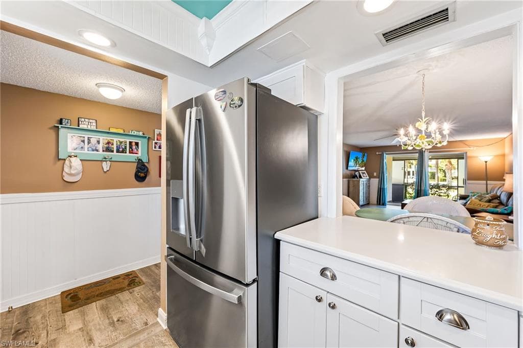 200 Valley Stream Dr B-5, Naples, FL 34113-21