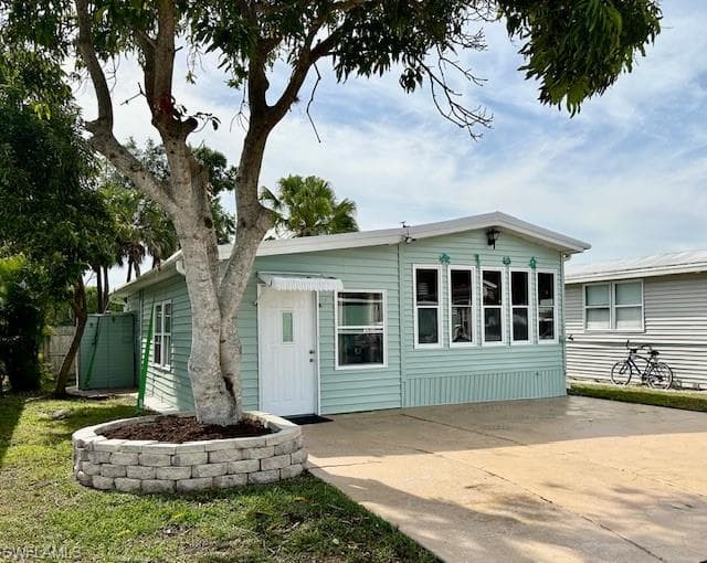 169 Panther Pass Cir 169, Naples, FL 34114-1