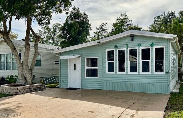 169 Panther Pass Cir 169, Naples, FL 34114-4