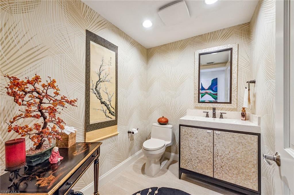 13675 Vanderbilt Dr 807, Naples, FL 34110-9