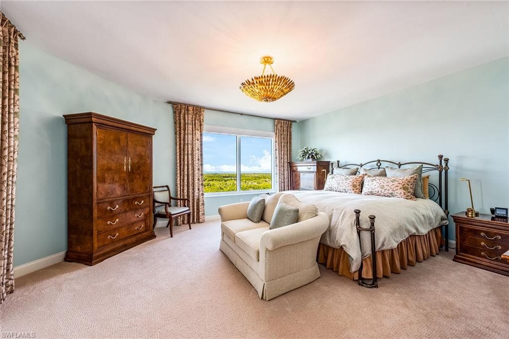 13675 Vanderbilt Dr 807, Naples, FL 34110-13