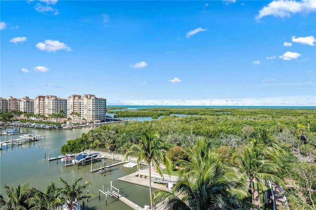 13675 Vanderbilt Dr 807, Naples, FL 34110-19