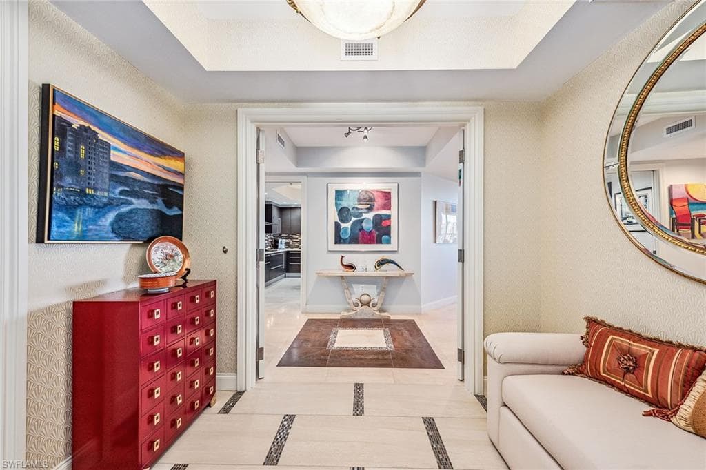 13675 Vanderbilt Dr 807, Naples, FL 34110-4