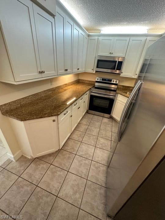 4681 Lakeside Club Blvd 1, Fort Myers, FL 33905-8