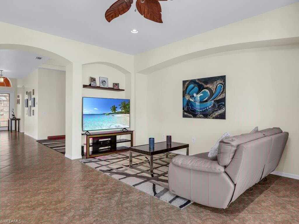 14087 Mirror Ct, Naples, FL 34114-9