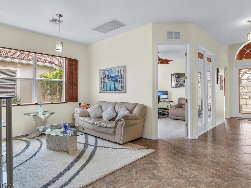 14087 Mirror Ct, Naples, FL 34114-11