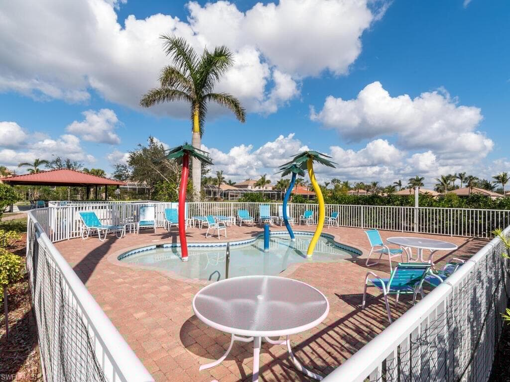14087 Mirror Ct, Naples, FL 34114-37