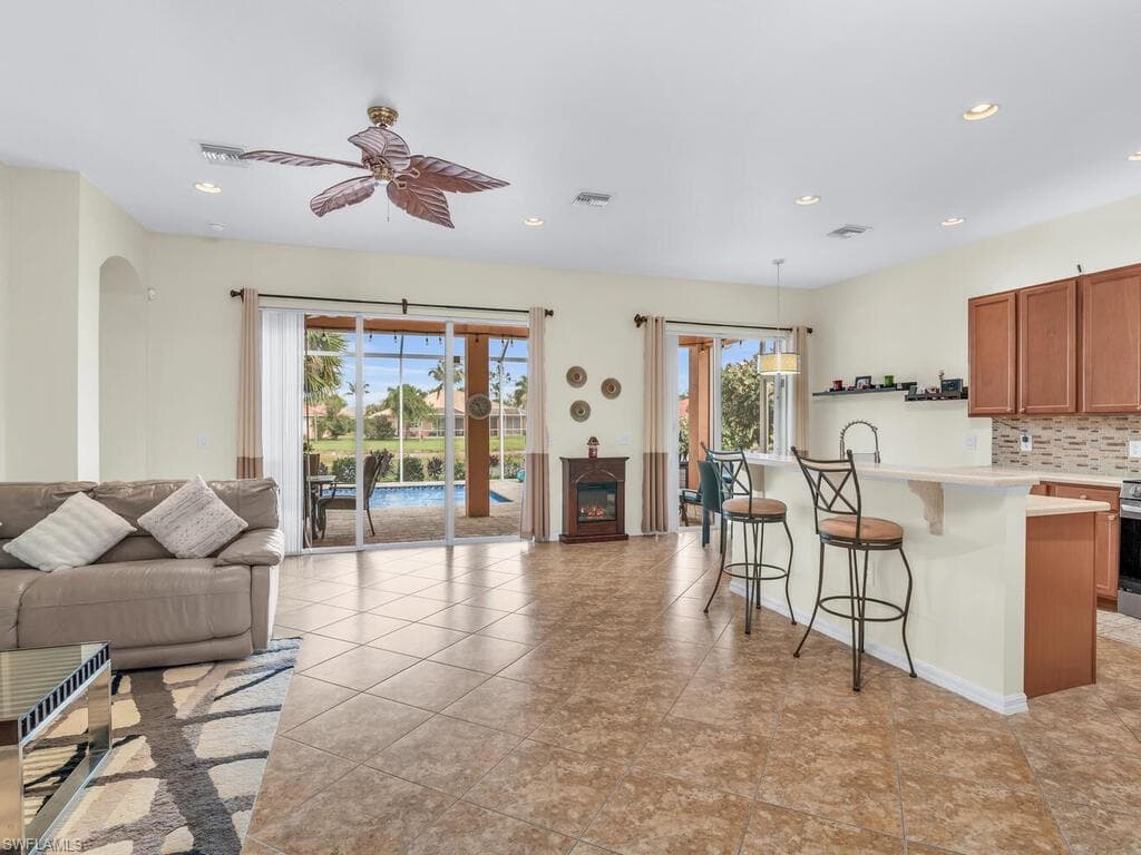 14087 Mirror Ct, Naples, FL 34114-5