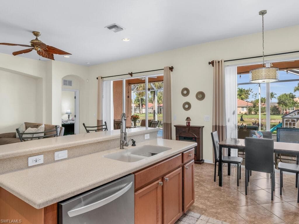 14087 Mirror Ct, Naples, FL 34114-8