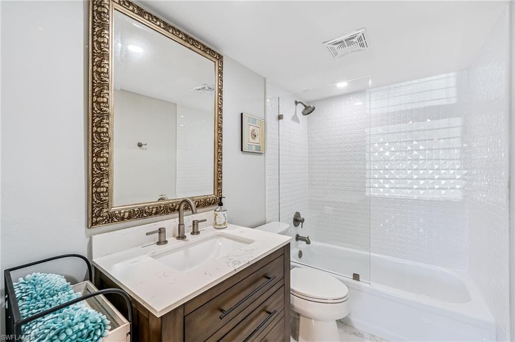3150 Binnacle Dr 118, Naples, FL 34103-20