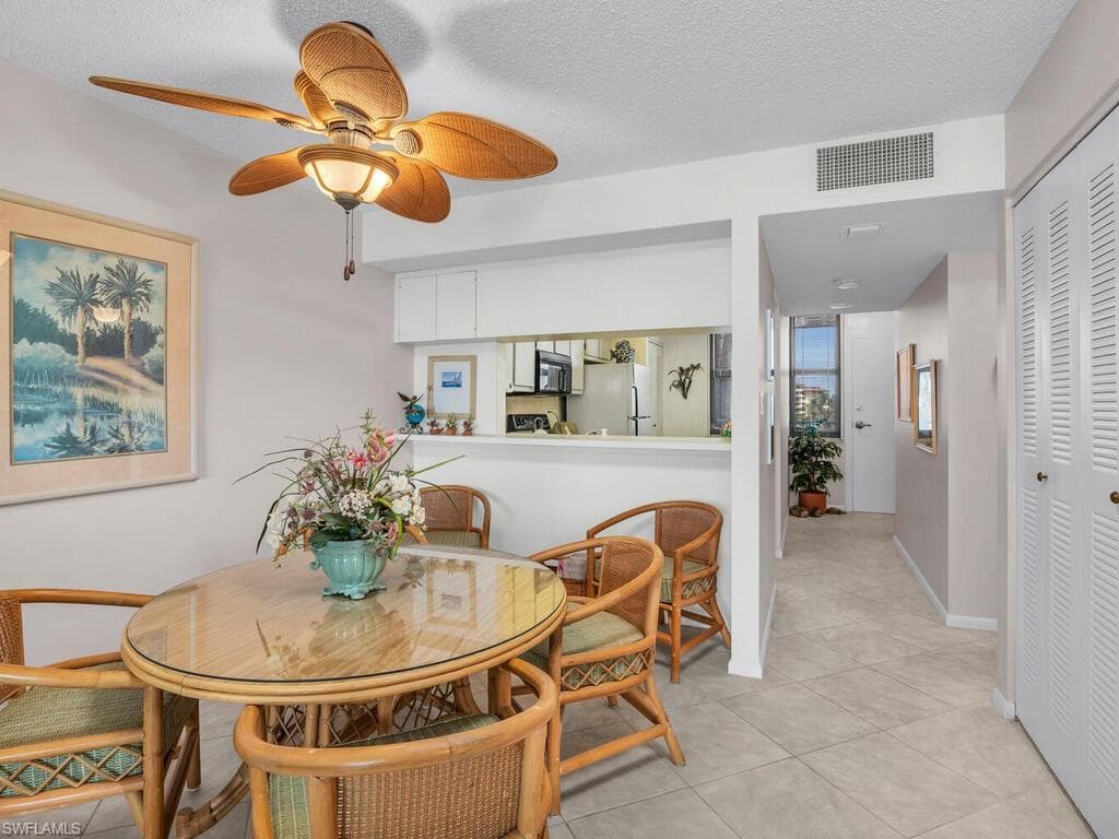 320 Seaview Ct 304, Marco Island, FL 34145-12