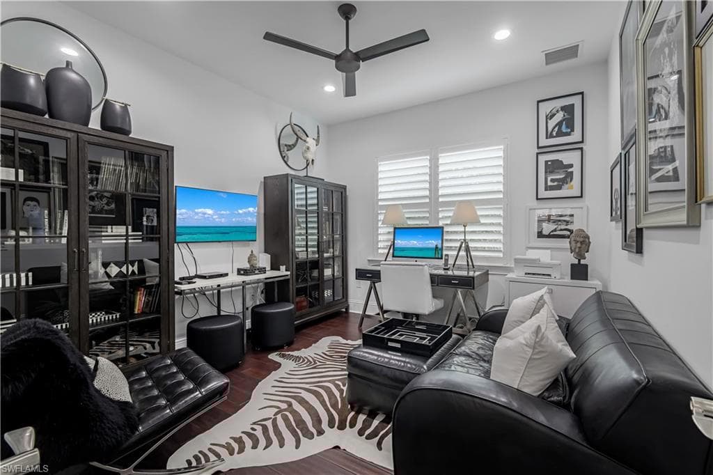 5090 Andros Dr, Naples, FL 34113-21