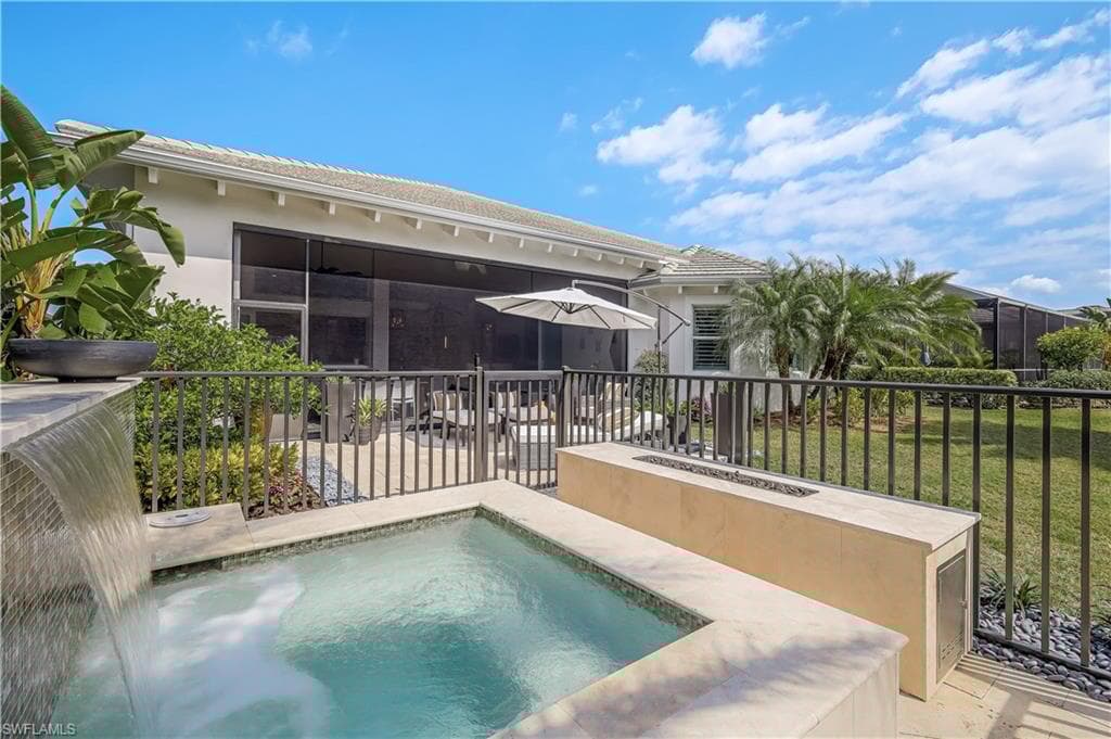5090 Andros Dr, Naples, FL 34113-29