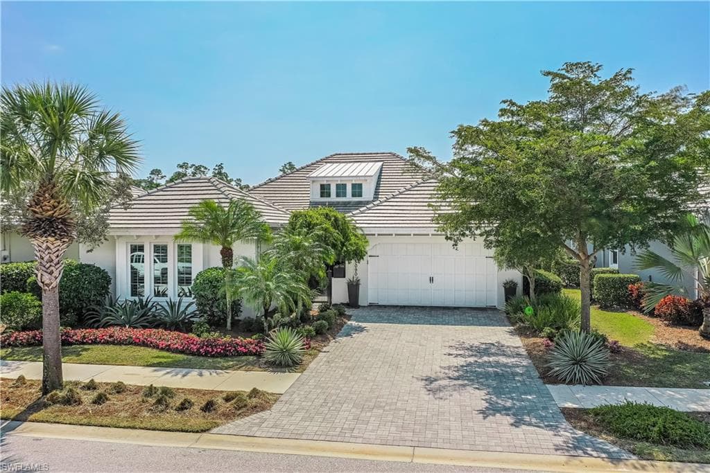 5090 Andros Dr, Naples, FL 34113-36