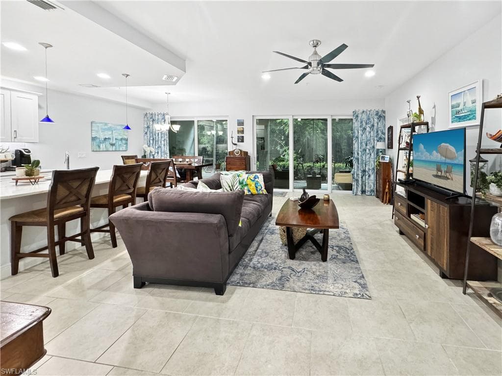 2343 Sheen Ln 402, Naples, FL 34120-2