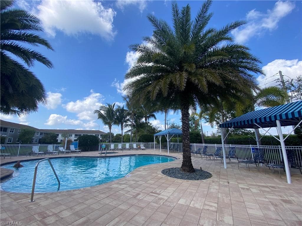 2343 Sheen Ln 402, Naples, FL 34120-31