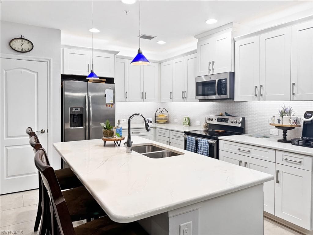 2343 Sheen Ln 402, Naples, FL 34120-4