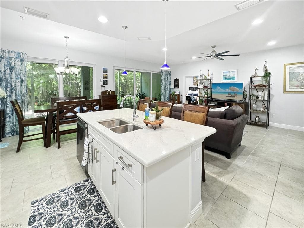 2343 Sheen Ln 402, Naples, FL 34120-5