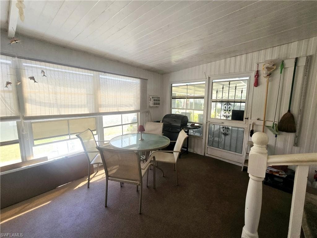 99 Moorhead Mnr 99, Naples, FL 34112-21