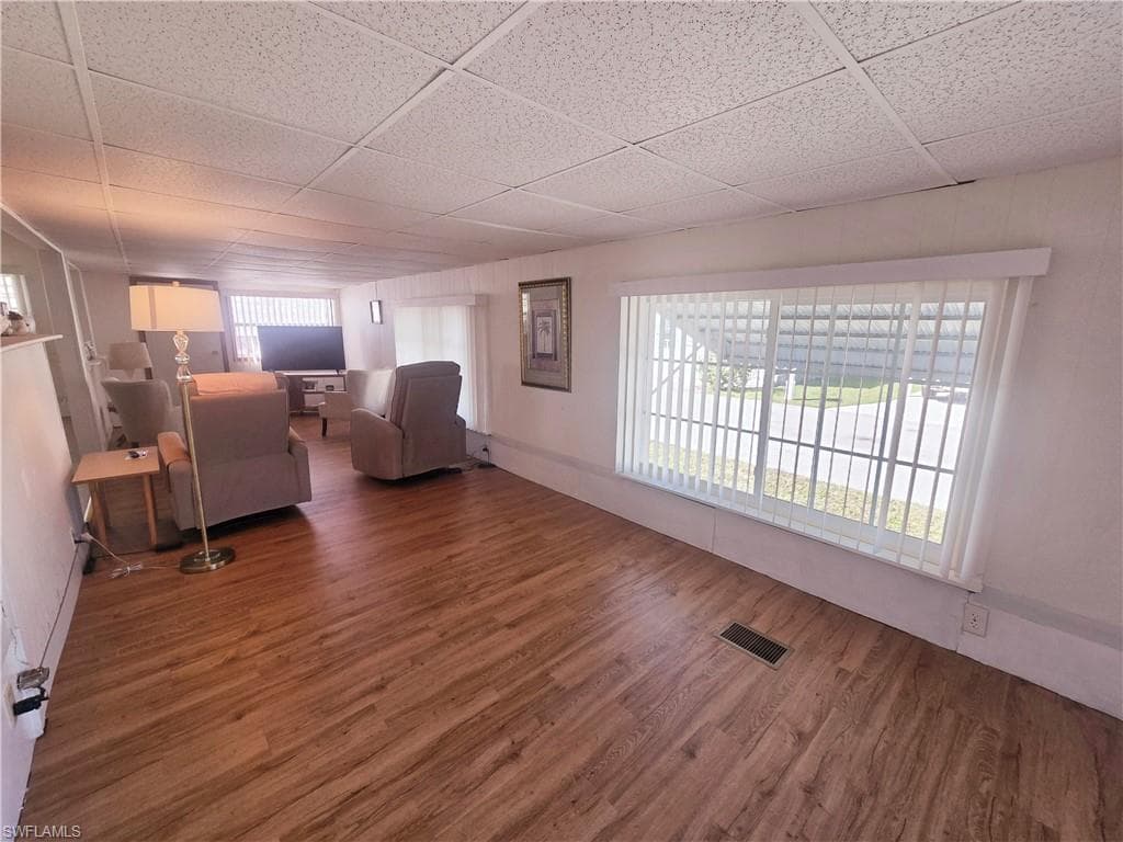 99 Moorhead Mnr 99, Naples, FL 34112-6