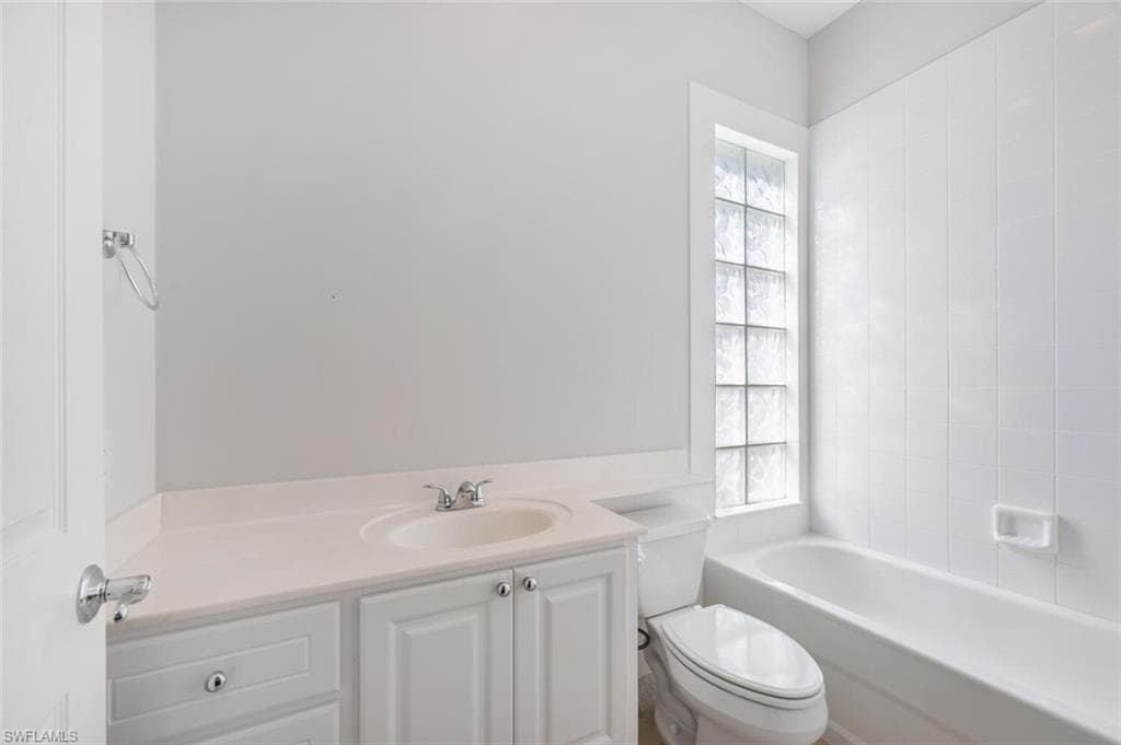 7765 Orvieto Ct, Naples, FL 34114-24