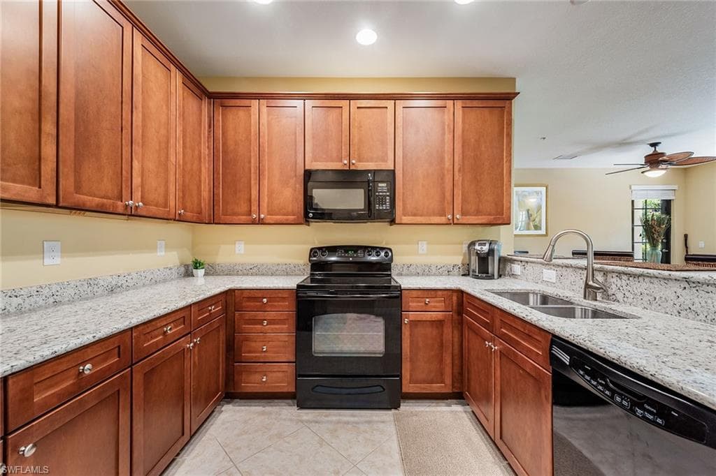 9036 Alturas St 3603, Naples, FL 34113-7
