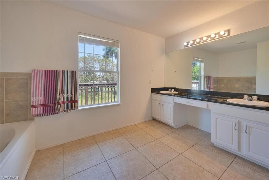 939 Church St, Everglades City, FL 34137-12