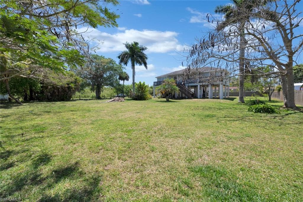 939 Church St, Everglades City, FL 34137-6