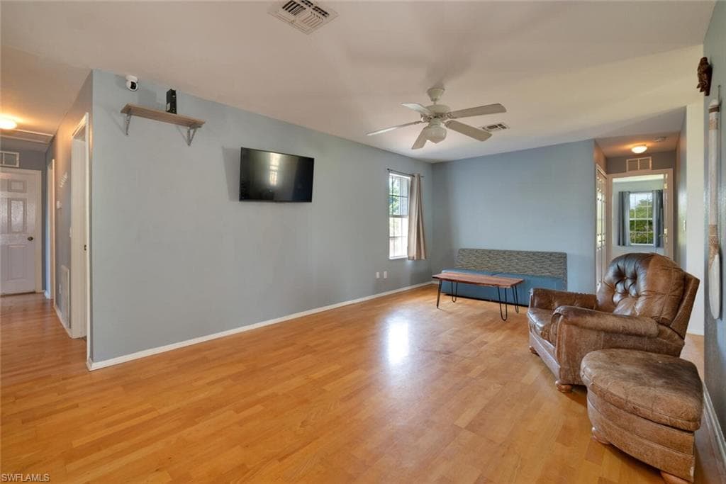 939 Church St, Everglades City, FL 34137-8
