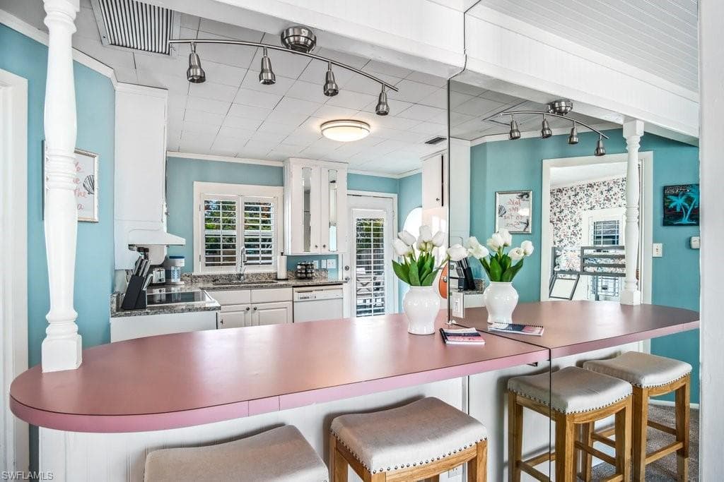 1012 Ridge St, Naples, FL 34103-12