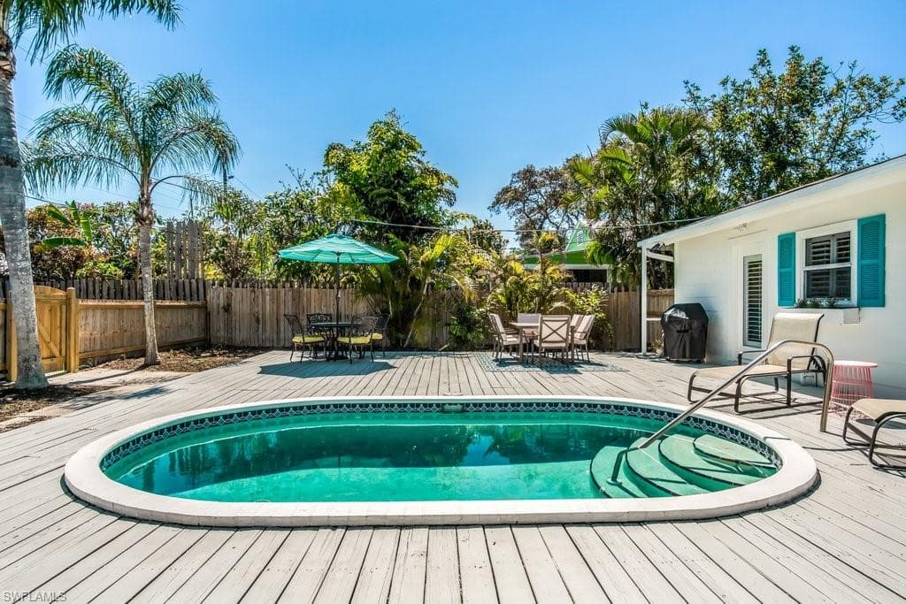 1012 Ridge St, Naples, FL 34103-30