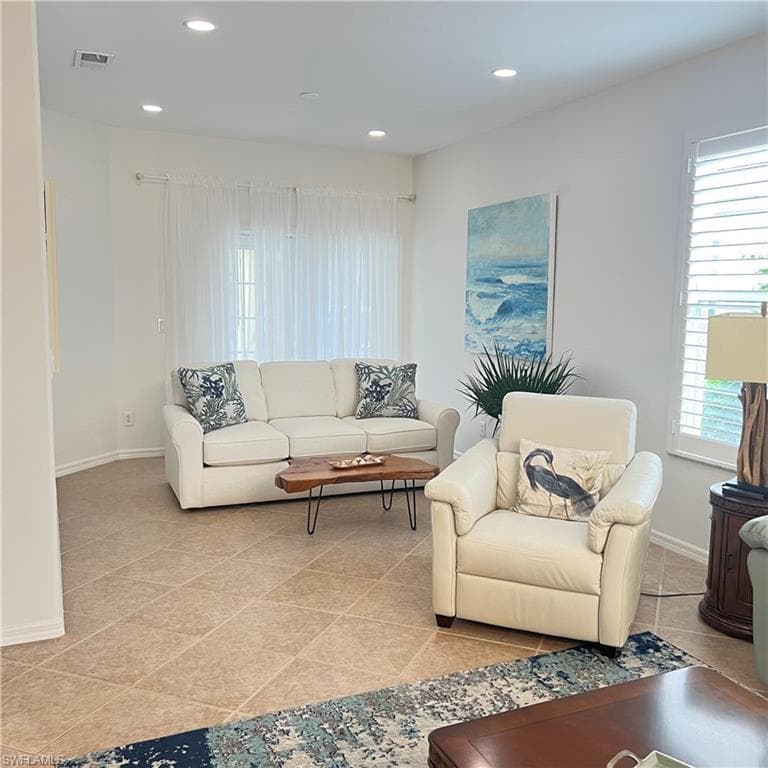 20040 Rookery Dr, Estero, FL 33928-9