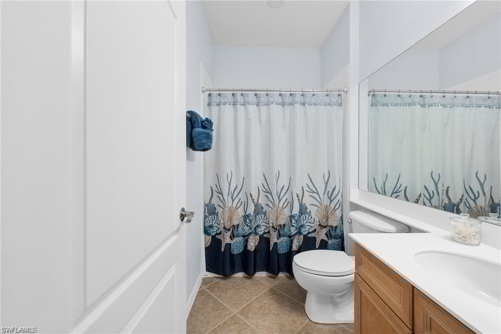 20040 Rookery Dr, Estero, FL 33928-16