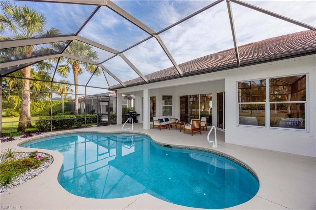 8920 Mustang Island Cir, Naples, FL 34113-13
