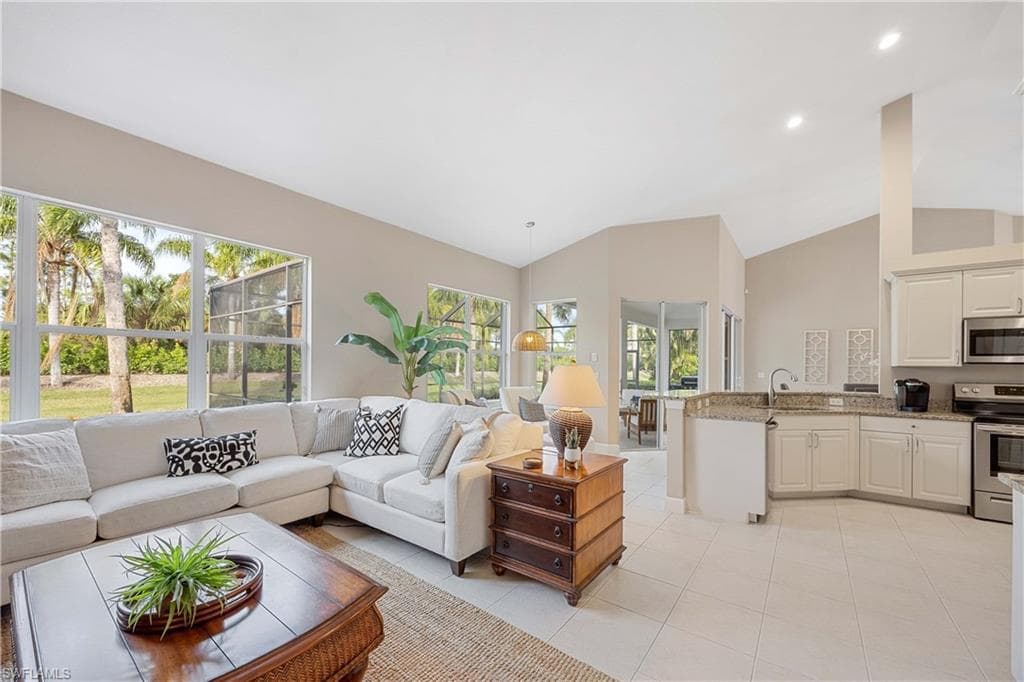 8920 Mustang Island Cir, Naples, FL 34113-8