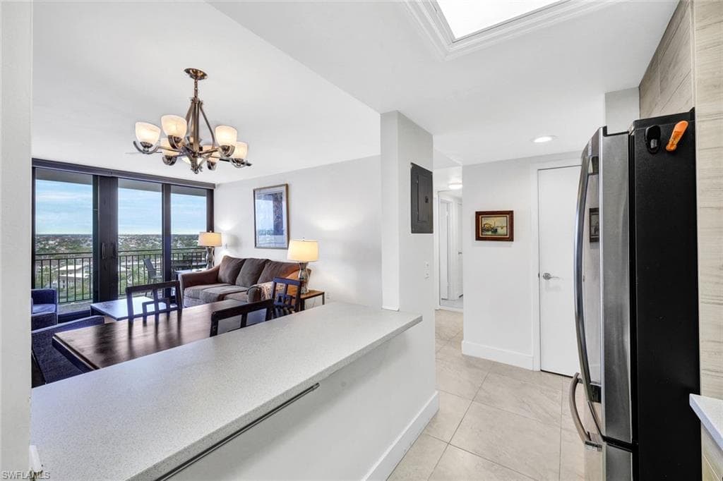 180 Seaview Ct 1208, Marco Island, FL 34145-10