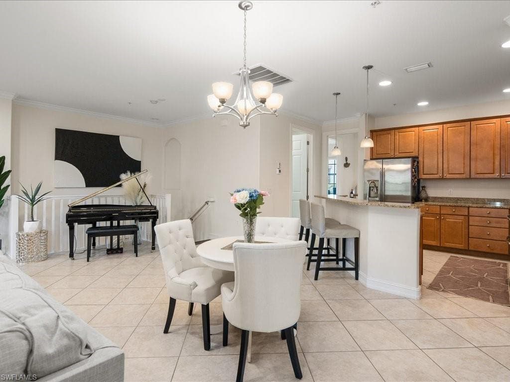 9151 Delano St 9705, Naples, FL 34113-1
