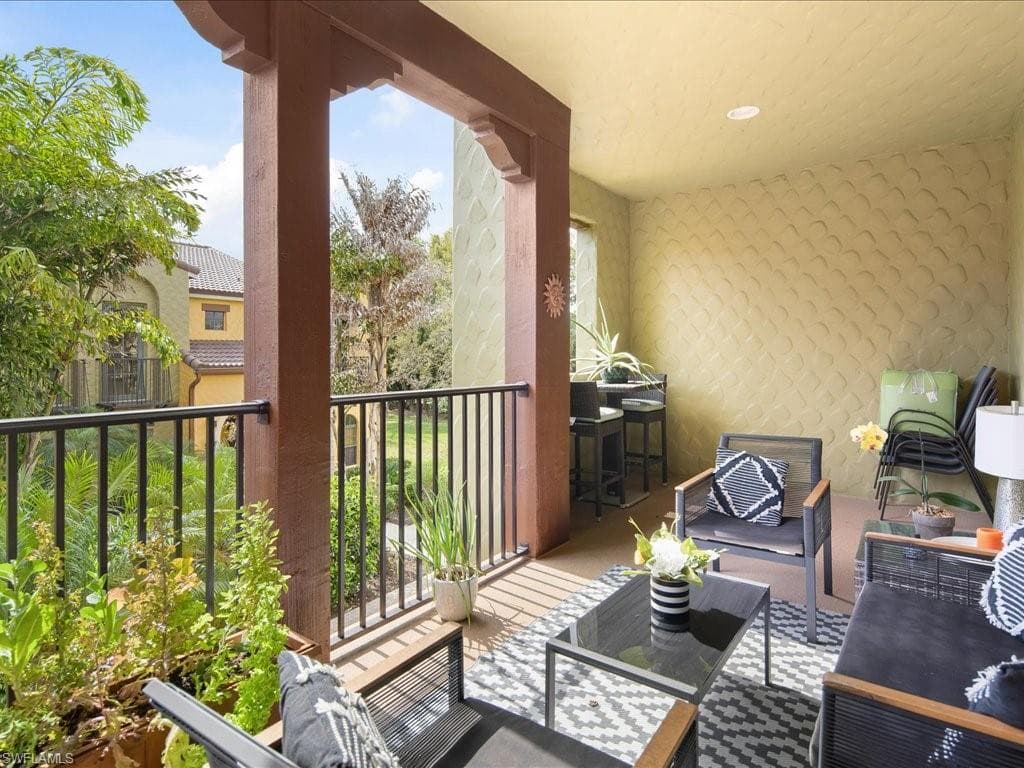 9151 Delano St 9705, Naples, FL 34113-25