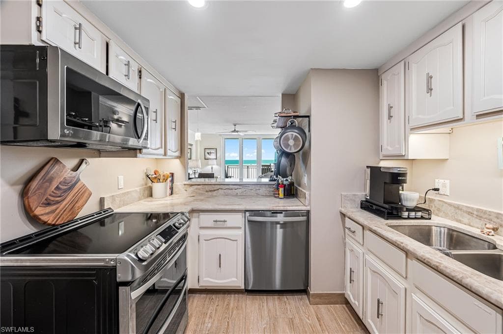 180 Seaview Ct 417, Marco Island, FL 34145-4