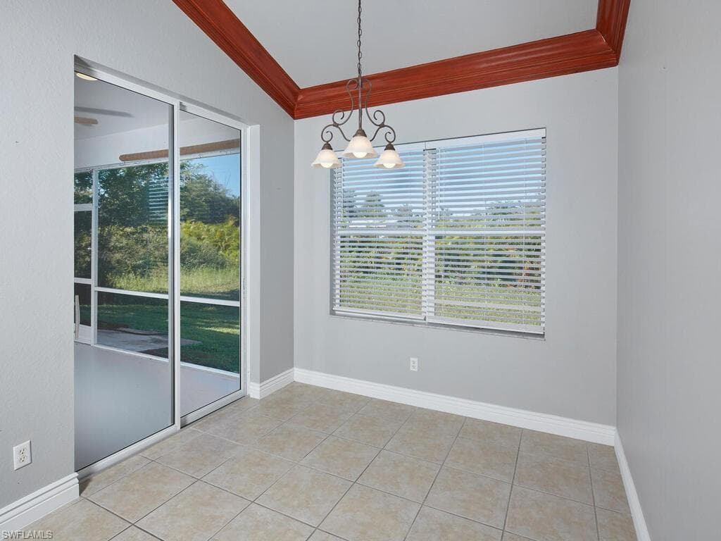 18307 Royal Hammock Blvd, Naples, FL 34114-9