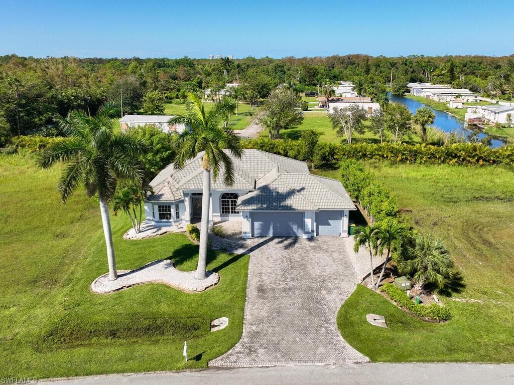 18307 Royal Hammock Blvd, Naples, FL 34114-20